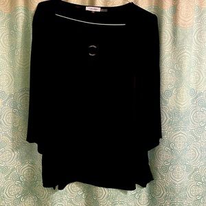 Calvin Klein black top, 2x, slit sleeve and loose waist